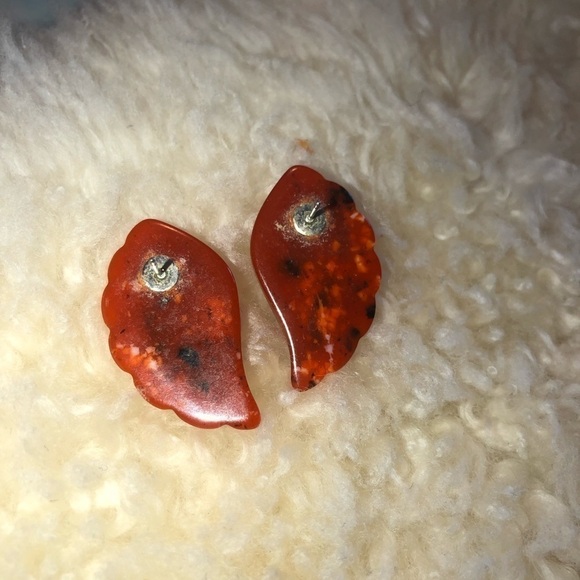 VTG Carved Carnelian Style Bakelite Fan Stud Earrings 2” - Picture 5 of 6